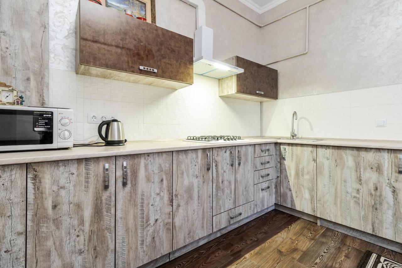 Akademika Hnatyuka Apartment Lviv Dış mekan fotoğraf
